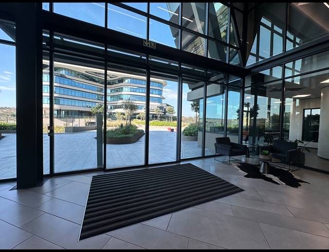 167M² OFFICE TO LET IN DOORNKLOOF